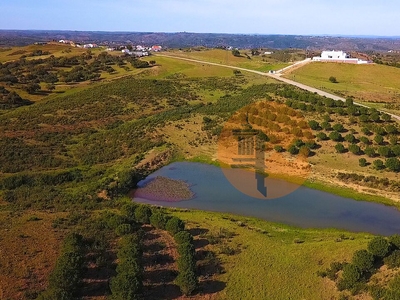 Terreno com 53.520 m2 - vista mar - com lago - possibilidade de construir - campeiros - castro marim - algarve