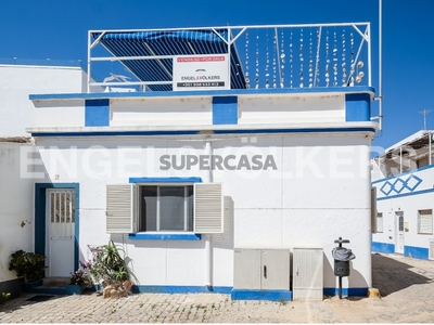 Moradia Geminada T3 Duplex à venda na Rua Capitão Jorge Ribeiro