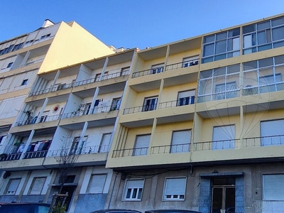 Apartamento T2 para arrendar em Ajuda, Lisboa