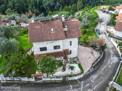 Casa para alugar em Santo António dos Olivais, Portugal