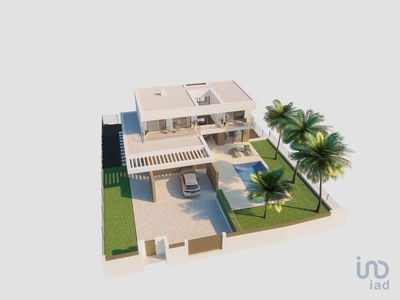 Casa / Villa T4 em Faro de 180,00 m²