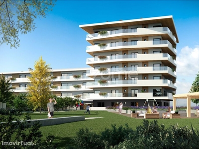 Apartamento T3 novo em construção, 3º piso com 159m2, Ramalde-Porto