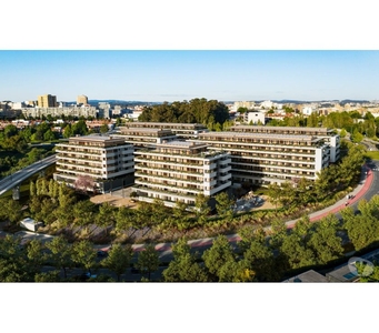 Apartamento T4 c varanda e terraço - Parque Maia (MAI 01901)