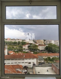 Apartamento T6, Celas, Coimbra