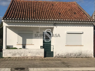 Moradia Isolada T4 à venda em Abrantes (São Vicente e São João) e Alferrarede
