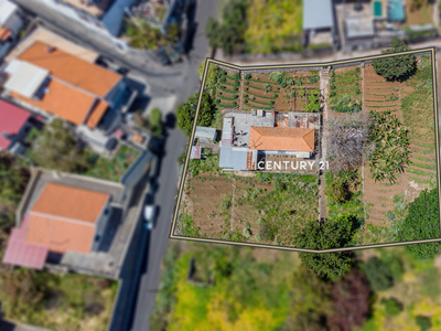 Oportunidade - Terreno para construção com Casa - Vista Privilegiada - Funchal - São Roque