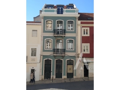Prédio em Lisboa, Santa Engrácia, para remodelação interior