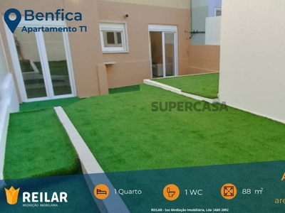 Apartamento T1 à venda em Benfica