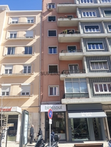 Apartamento T3 para arrendamento na Avenida João XXI