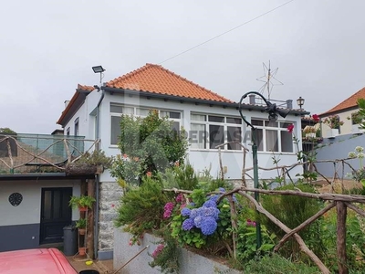 Moradia T5 Duplex à venda em Porto Moniz