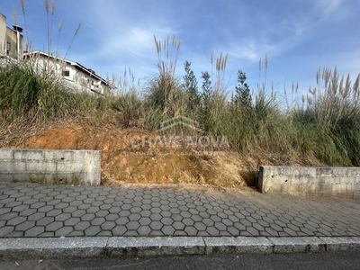 Terreno para construção em Serzedo