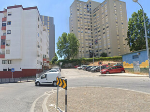 Apartamento T3 à venda em Santo António dos Cavaleiros e Frielas, Loures