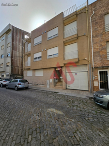 Apartamento T1 Recuado Com Terraço No Porto, Porto
