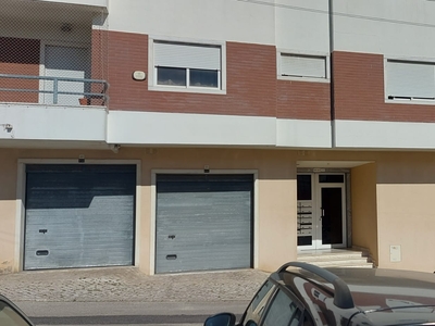 Apartamento T3 na rua Júlio Dinis na Póvoa de Sta Iria