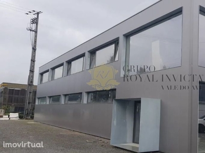 Armazém Industrial em Guimarães (Barco)
