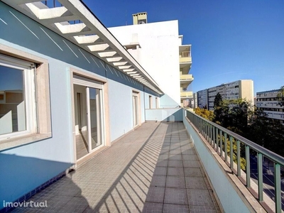 Apartamento T3 em Lisboa de 96,00 m2