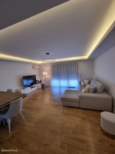 T2 duplex novo com varanda - Fontinha Lux Apartments