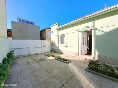 Casa para alugar em Ramalde, Portugal