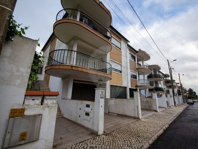 Moradia T2 à venda em Vialonga, Vila Franca de Xira