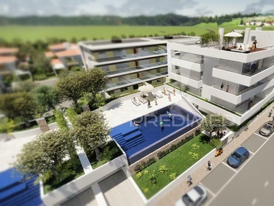 T2 novo em Portimão com piscina e estacionamento privado,