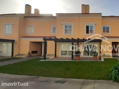 Casa para comprar em Gulpilhares e Valadares, Portugal