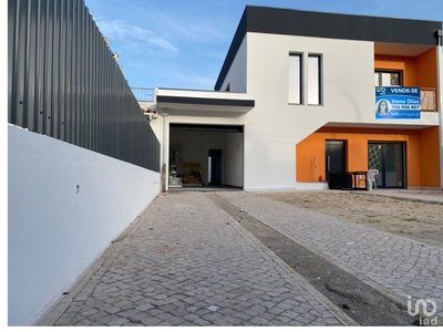 Casa T4 em Azeitão (São Lourenço e São Simão) de 172 m²