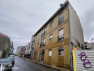 Prédio Residencial na Rua Nova do Regado, Porto