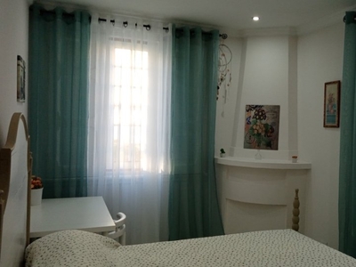 Quarto para alugar em casa espaçosa com 6 quartos em Setúbal, Lisboa