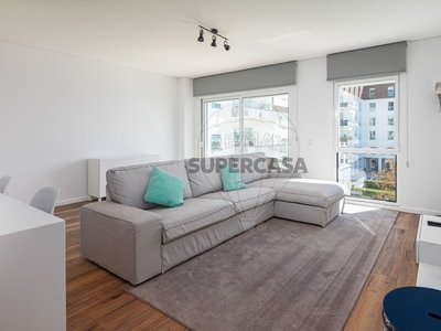 Apartamento T2 para arrendamento em Porto Salvo