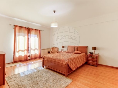 Apartamento T3 à venda em Póvoa de Santa Iria e Forte da Casa, Vila Franca de Xira