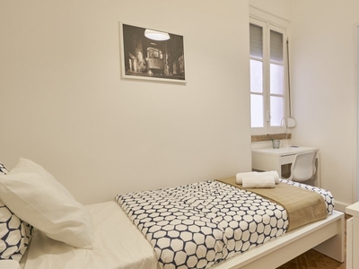 Quarto para alugar em uma residência em Santo António, Lisboa