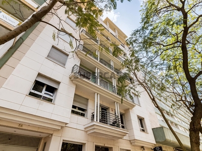 Apartamento T1 para arrendamento na Avenida Miguel Bombarda