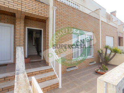 Casa Geminada T4 Duplex à venda em Esgueira