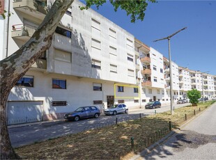 Apartamento T2 C/Garagem e Excelente Localização no Entroncamento (N.S Fátima)