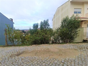Lote para construção de moradia com 2 frentes em Valbom, Gondomar, Porto