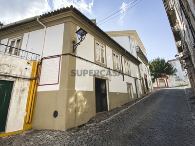 Moradia T3 Duplex à venda em Sé e São Lourenço
