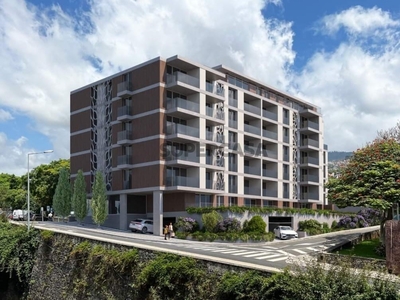 Apartamento T2 à venda na Rua de Santa Luzia