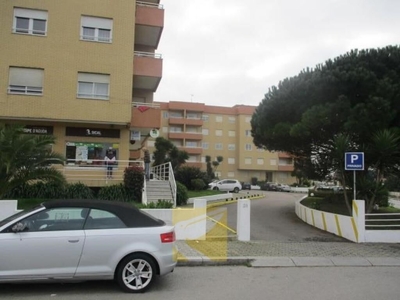 Estacionamento para alugar em Arcozelo, Portugal