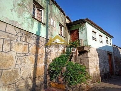 Moradia T5 à venda em São Pedro do Sul, Várzea e Baiões