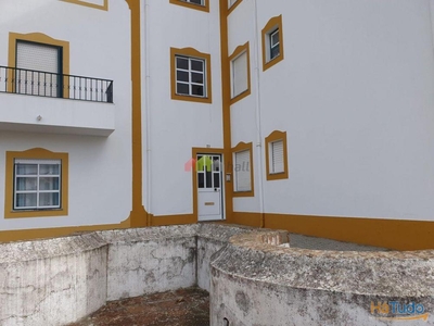 Apartamento T3 à venda no concelho de Montemor-o-Novo, Évora