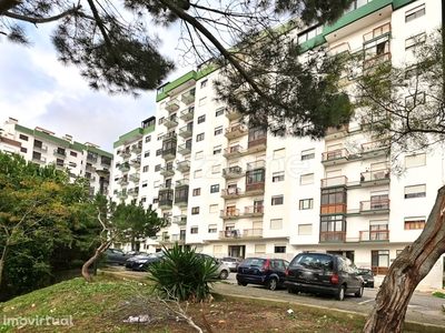 Apartamento T4 Duplex - Rio de Mouro
