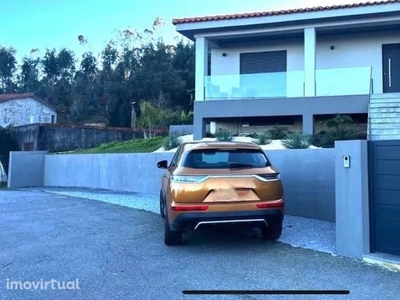 Casa para alugar em São Martinho de Vila Frescainha, Portugal