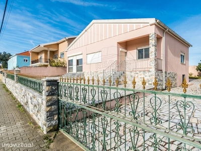 Casa para comprar em Campelos, Portugal