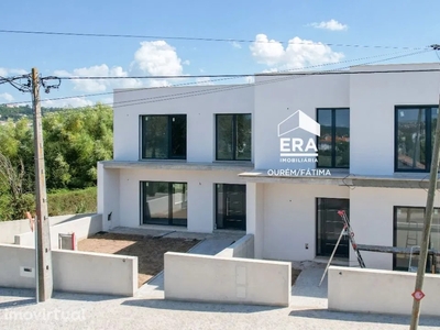 Casa para comprar em Nossa Sra. da Piedade, Portugal