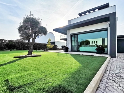 Casa / Villa T4 em Carvalhal de 230 m²