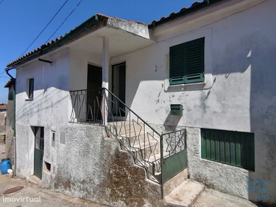 Casa de aldeia T2 em Coimbra de 63,00 m2