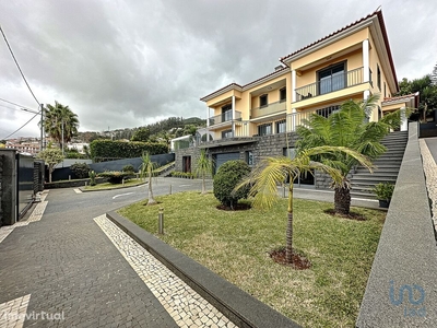 Casa / Villa T4 em Madeira de 656,00 m2