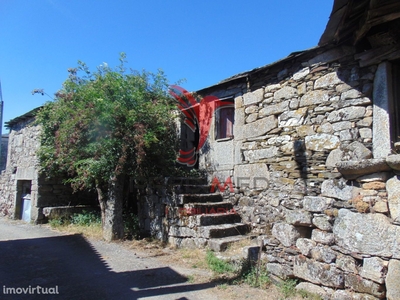 Conjunto 3 casas pedra granito 12 kms de Vila Real