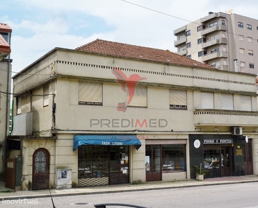 Moradia Em Pleno Centro de S. Joao da Madeira