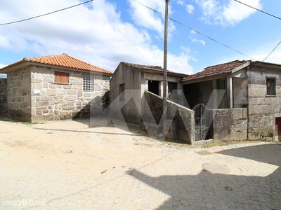 Moradia para reconstrução em São Pedro, Santa Marinha do Zêzere, próxi